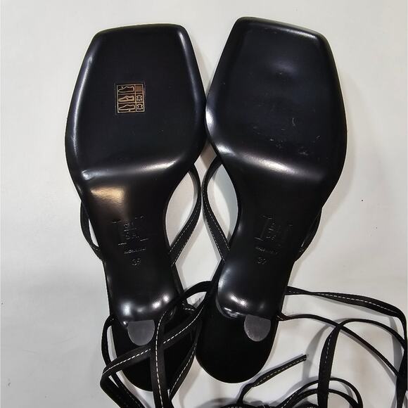 Helsa Sandal Kitten Heels - Picture 5 of 9